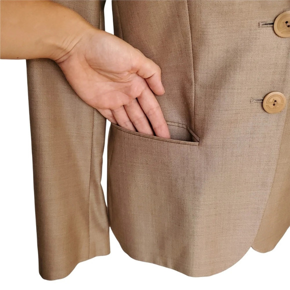 Giorgio Armani Wool Silk Blazer Womens Size 38 Beige Tan Lined Jacket 2 Button - Picture 9 of 16